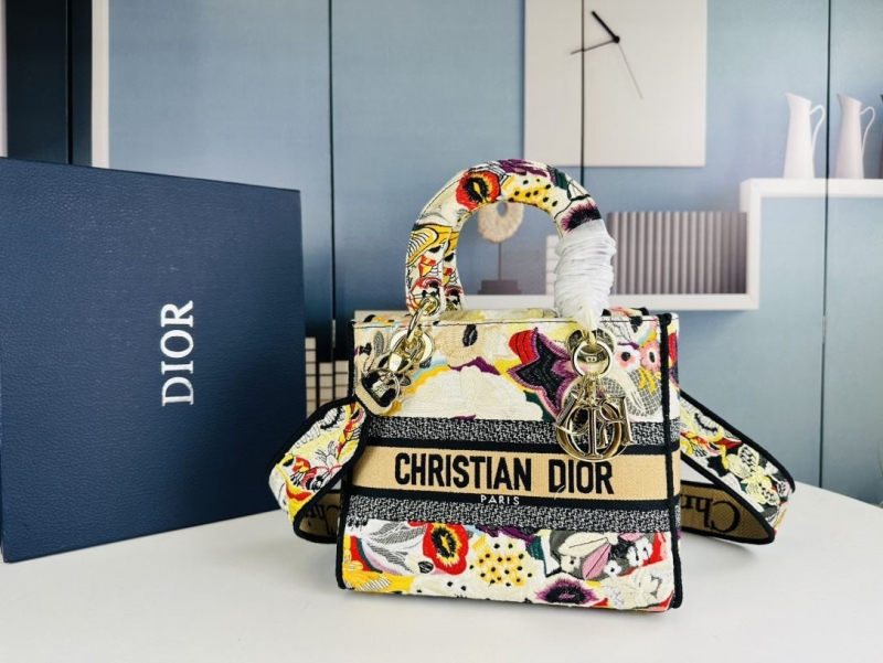 Dior Shopping Bags